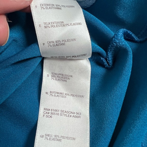 North Face long sleeved pullover breathable base layer LIKE NEW - Picture 7 of 8